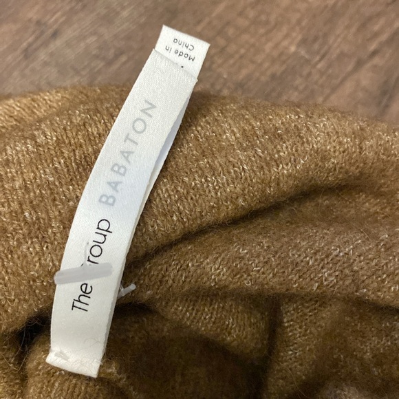 Aritzia The Group Babaton Adichie Sweater - Picture 6 of 7